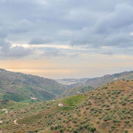 Cortijo La Encina Villa Sayalonga Eksteriør bilde