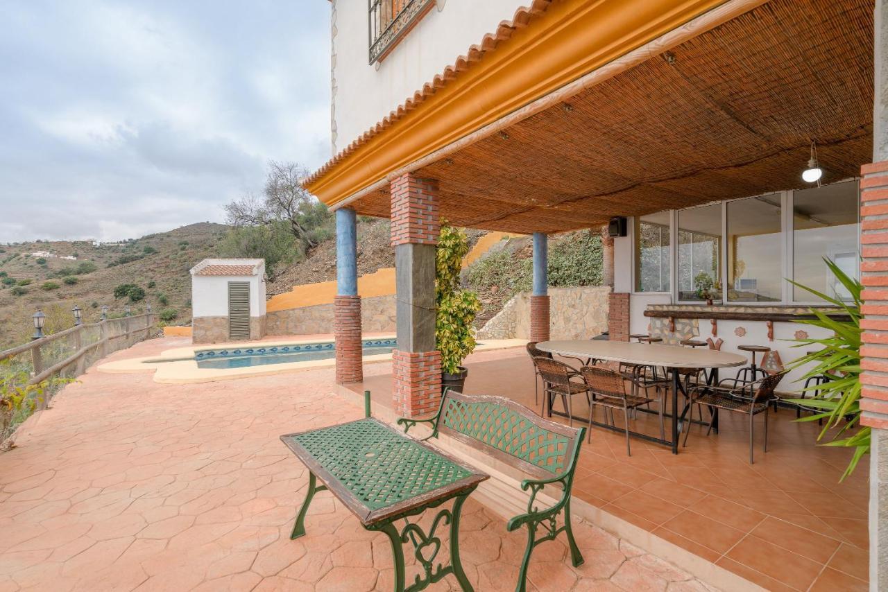 Cortijo La Encina Villa Sayalonga Eksteriør bilde