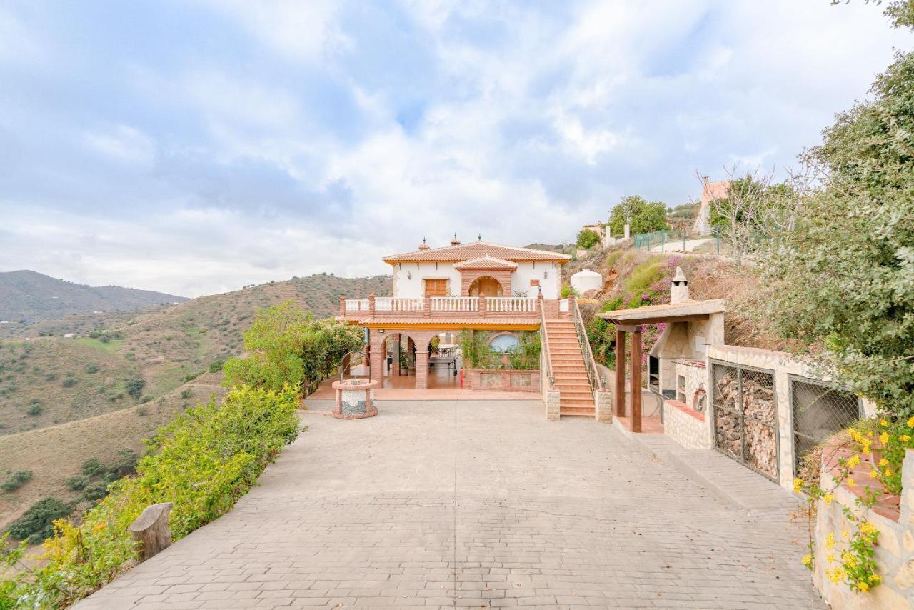 Cortijo La Encina Villa Sayalonga Eksteriør bilde