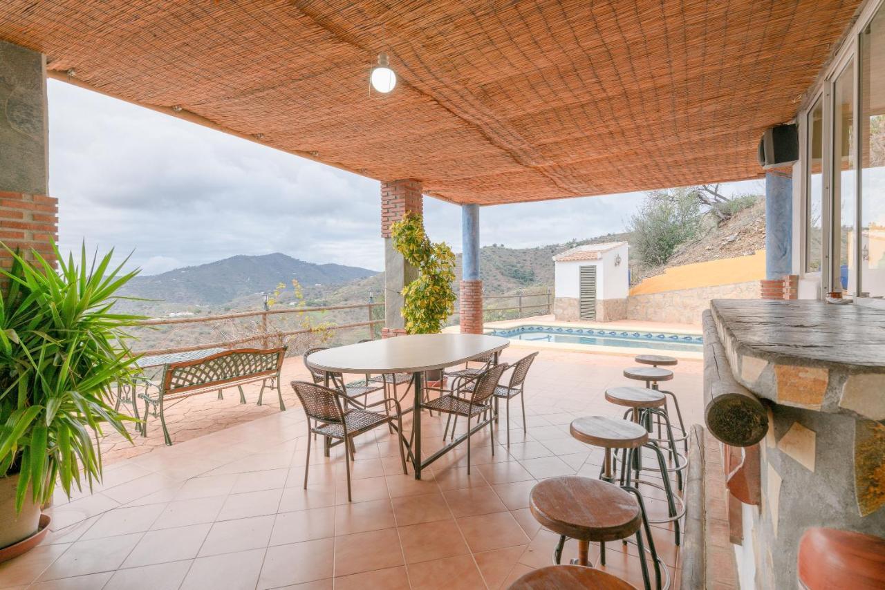 Cortijo La Encina Villa Sayalonga Eksteriør bilde