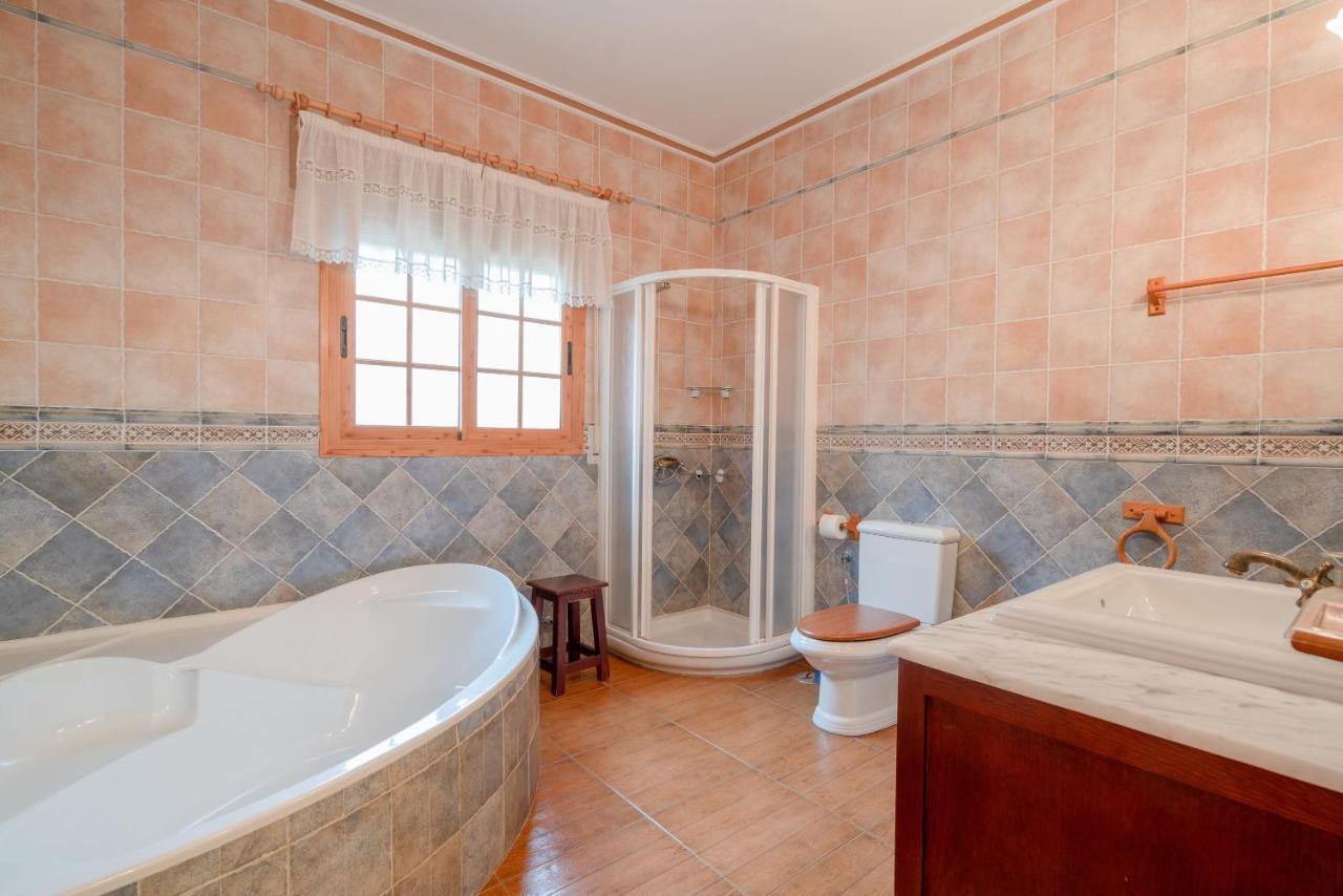 Cortijo La Encina Villa Sayalonga Eksteriør bilde