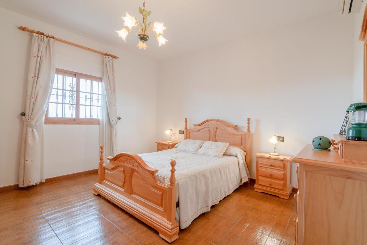 Cortijo La Encina Villa Sayalonga Eksteriør bilde