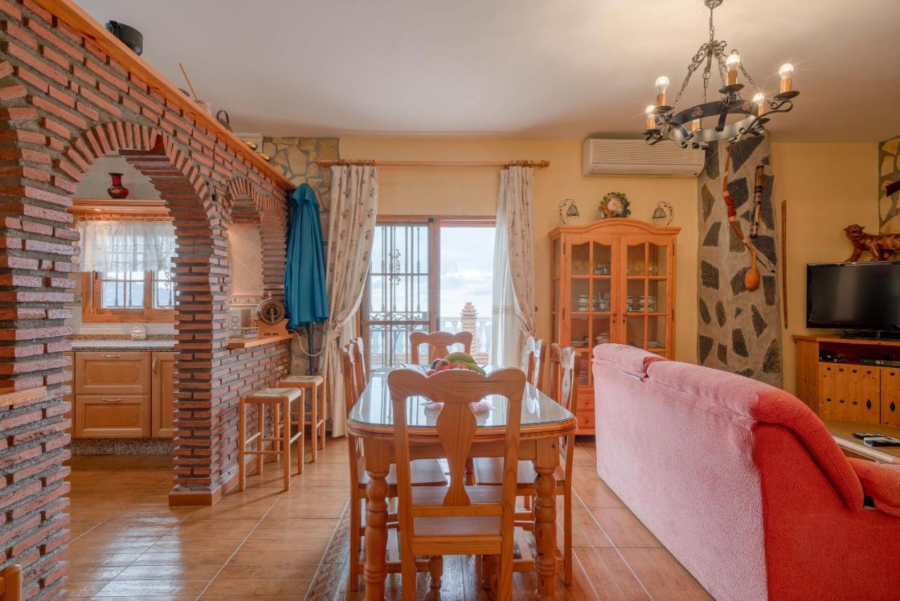 Cortijo La Encina Villa Sayalonga Eksteriør bilde